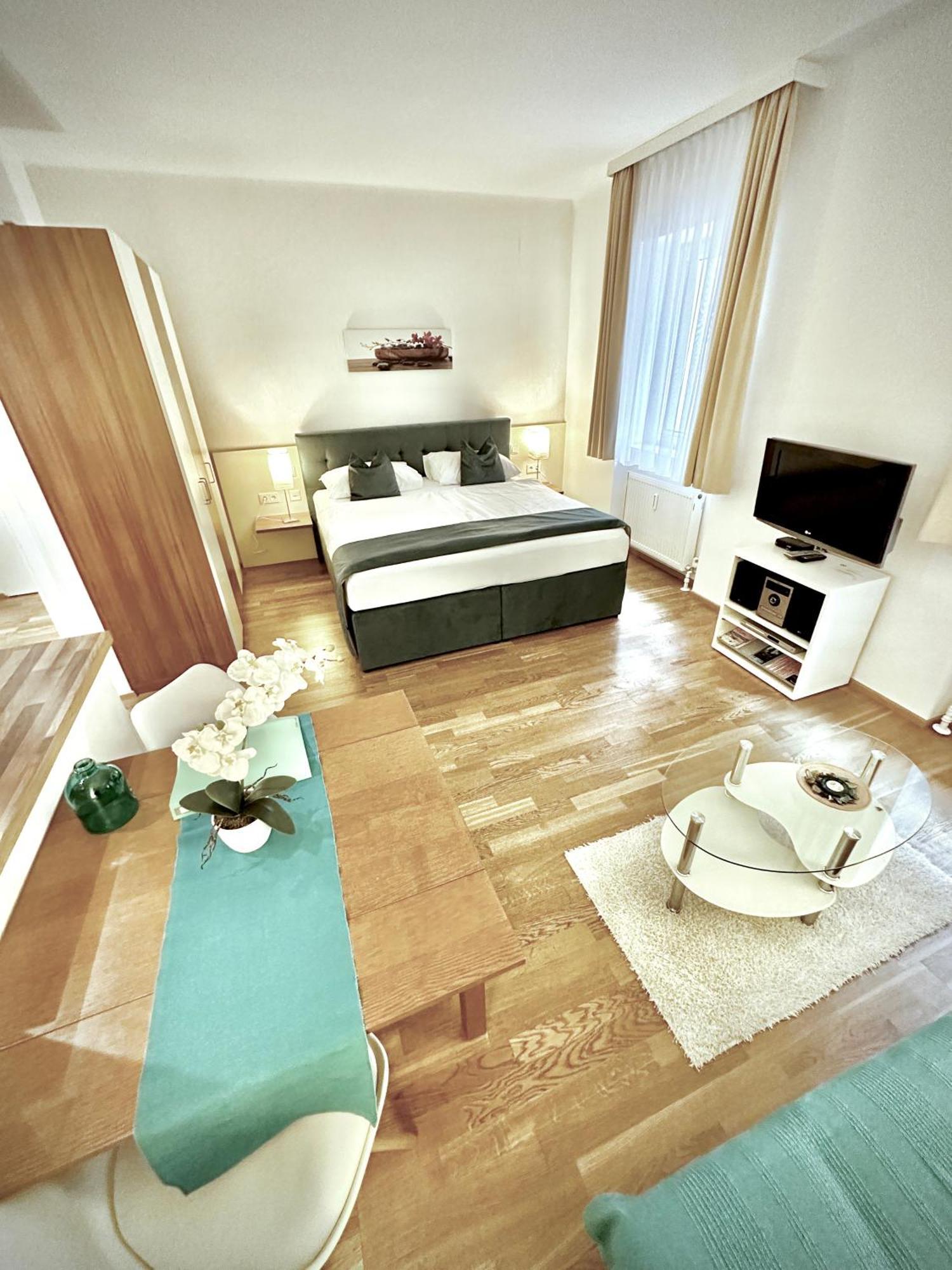Home Sweet Apartments - A Cozy Welcome Відень Екстер'єр фото